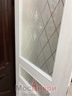 Межкомнатная дверь Корфу Дуб Жемчужный со стеклом - фото 57059