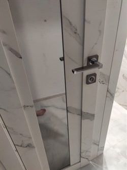 Межкомнатная дверь Profil 5RTM Белый Мрамор Зеркало Грей - фото 61449