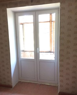 Двустворчатая пластиковая балконная дверь RB-LG/P белая - фото 79621