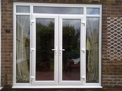 Пластиковая дверь входная RTS-LG/P Белая с фрамугой - фото 79643