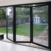 Алюминиевое окно раздвижное AG гармошка черное