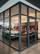 Шумоизоляционная перегородка AG Авто с двойным остеклением для зоны выдачи автомобилей